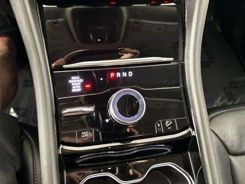 Certified 2023 Jeep Grand Cherokee 4WD 4xe w/ Luxury Tech Group II image 17