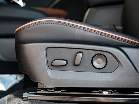 New 2026 GMC Canyon AT4 image 16