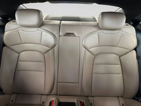 Used 2022 Porsche Taycan image 22