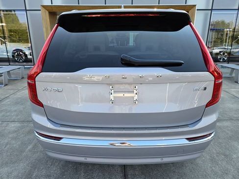 Used 2023 Volvo XC90 B6 Ultimate w/ Protection Package AWD/4WD image 6