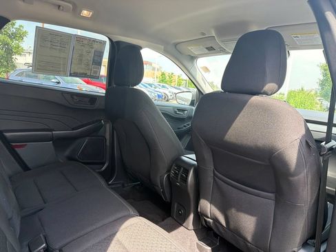 Used 2025 Ford Escape Active AWD/4WD image 14