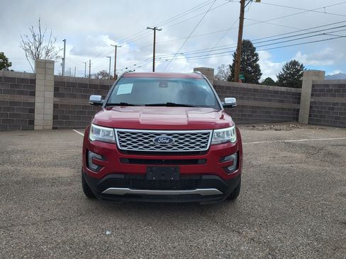 Used 2017 Ford Explorer Platinum image 8