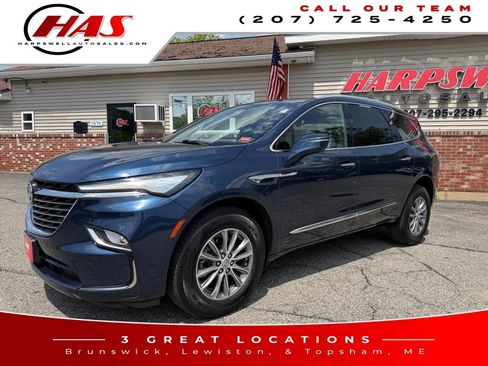 Used 2023 Buick Enclave Essence AWD/4WD image 3