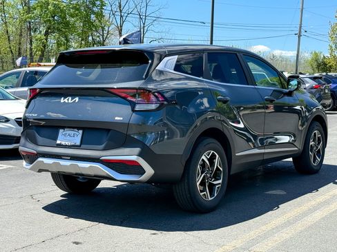 Used 2023 Kia Sportage LX AWD/4WD image 8