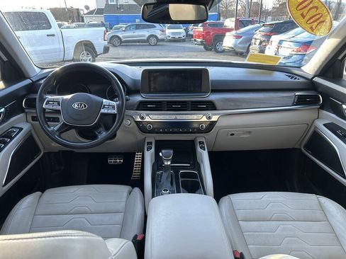 Used 2020 Kia Telluride SX w/ SX Prestige Package image 12