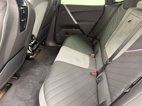 Certified 2026 BMW iX xDrive60 w/ M Sport Package AWD/4WD image 14