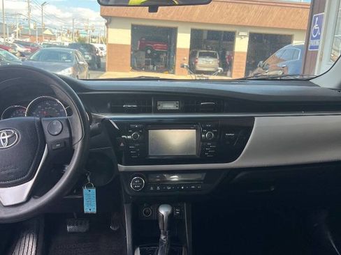 Used 2016 Toyota Corolla LE image 10