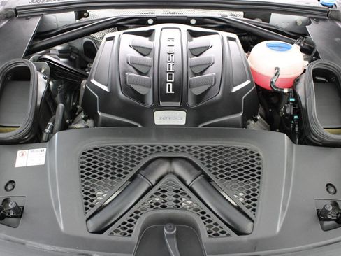 Used 2016 Porsche Macan S image 73