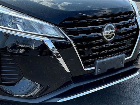 Used 2021 Nissan Kicks S image 31