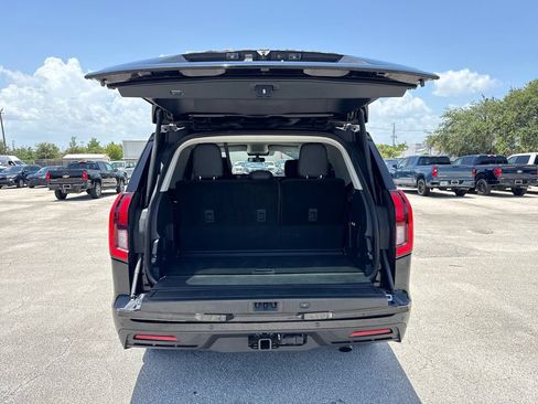 Certified 2025 Ford Expedition Active RWD image 33