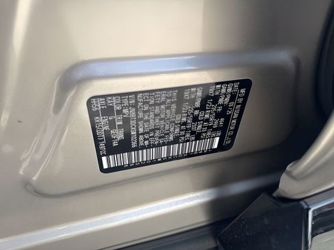 Used 2025 Nissan Rogue Platinum FWD image 10