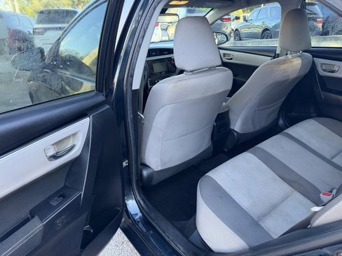 Used 2018 Toyota Corolla LE image 26