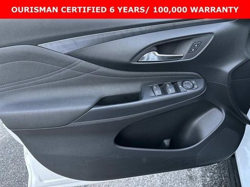 Certified 2025 Buick Envista Sport Touring image 19