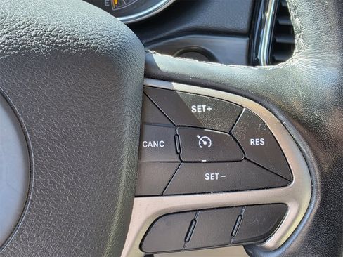 Used 2021 Jeep Grand Cherokee Limited image 19