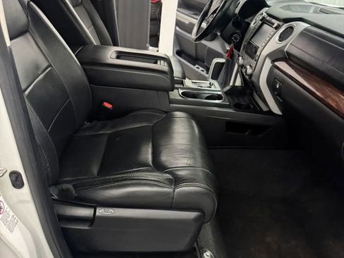 Used 2015 Toyota Tundra Limited w/ Limited Premium Package image 21