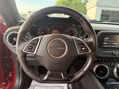 Used 2018 Chevrolet Camaro LT RWD image 17