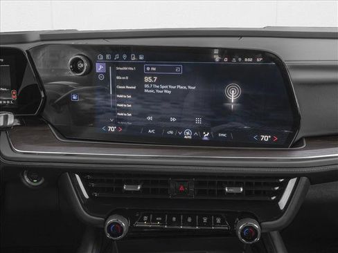 New 2026 Chevrolet Suburban LS image 7