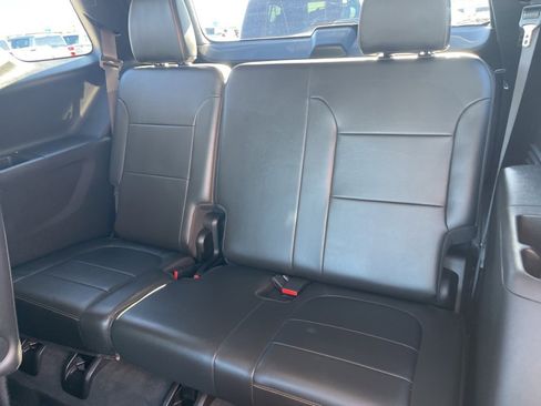 Used 2020 Chevrolet Traverse RS image 13