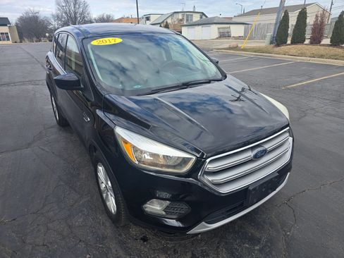 Used 2017 Ford Escape SE image 4