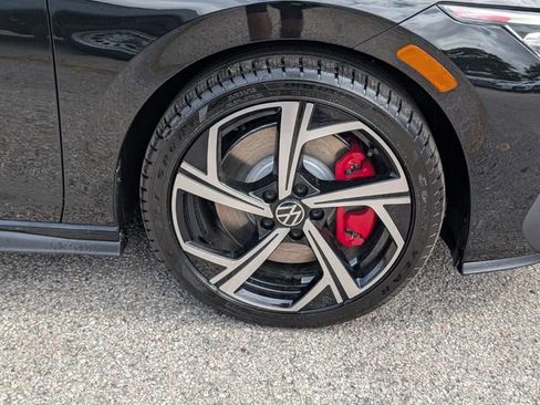 New 2026 Volkswagen GTI SE FWD image 18