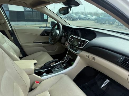 Used 2015 Honda Accord EX-L image 24