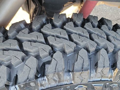 Used 2023 Chevrolet Silverado 2500 LTZ w/ LTZ Plus Package image 19