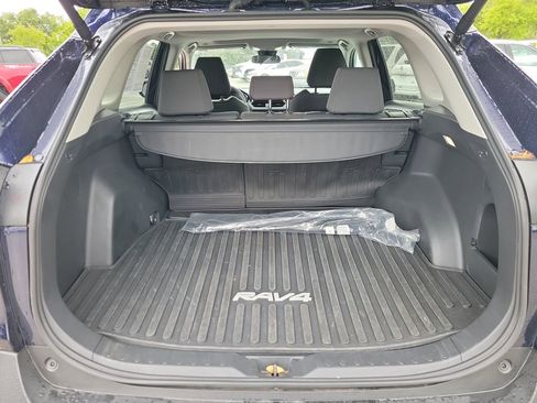 Used 2025 Toyota RAV4 XLE w/ Convenience Package image 8