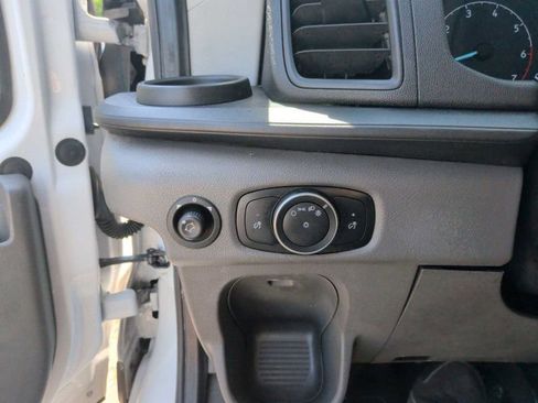 Used 2020 Ford Transit 250 Medium Roof RWD image 16
