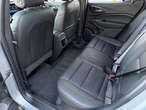 Used 2025 Chevrolet Trax RS w/ Driver Confidence Package image 29