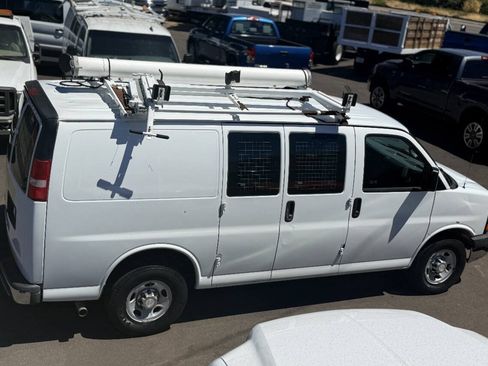 Used 2014 Chevrolet Express 2500 RWD image 5