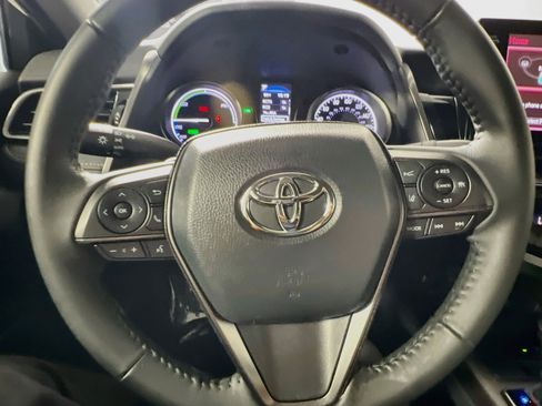 Used 2022 Toyota Camry SE w/ Audio Upgrade Package FWD image 18