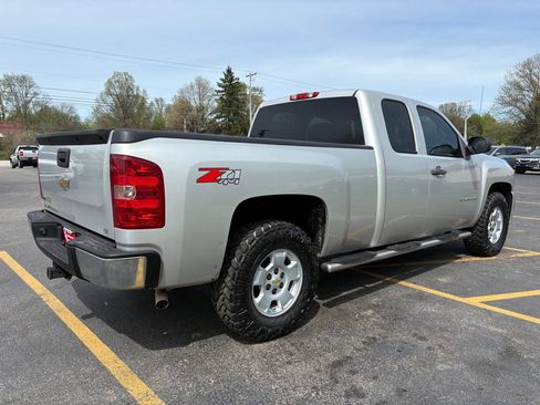 Used 2011 Chevrolet Silverado 1500 LT AWD/4WD image 6