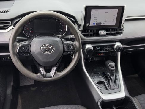 Used 2023 Toyota RAV4 LE FWD image 13
