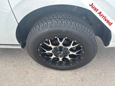 Used 2024 Ford Expedition Max Platinum AWD/4WD image 16