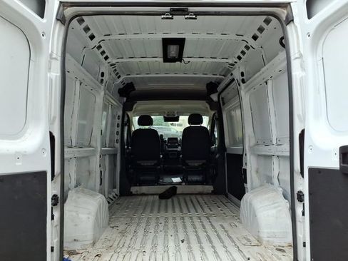 Used 2025 RAM ProMaster 2500 w/ Convenience Group FWD image 19