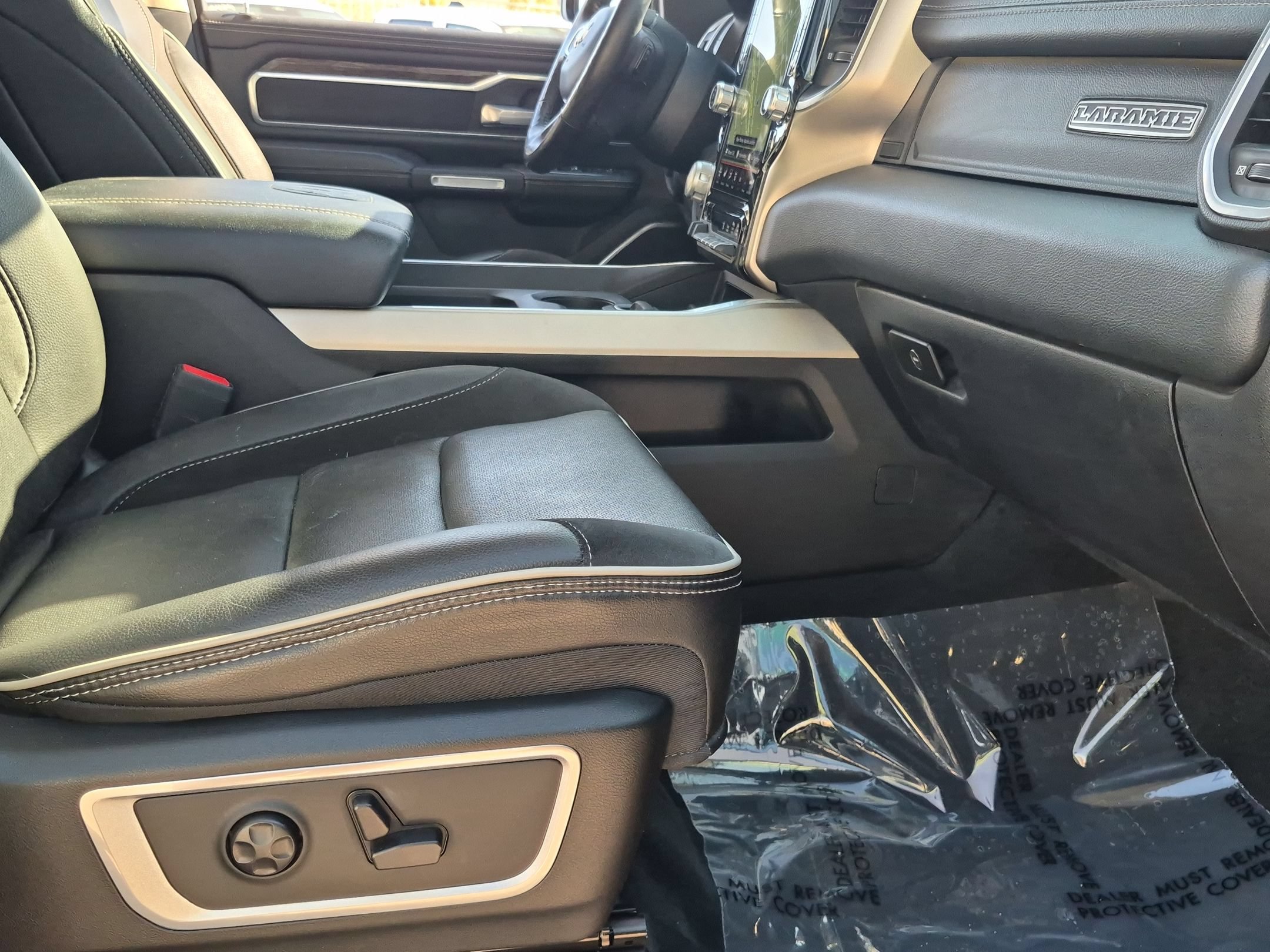 Used 2020 RAM 1500 Laramie RWD image 26