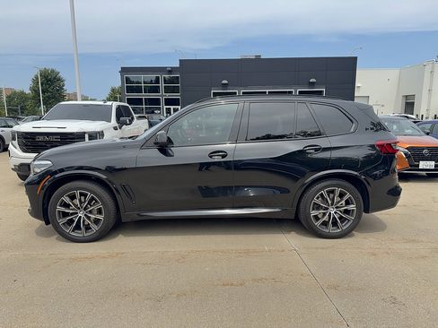 Used 2019 BMW X5 xDrive40i w/ M Sport Package AWD/4WD image 2