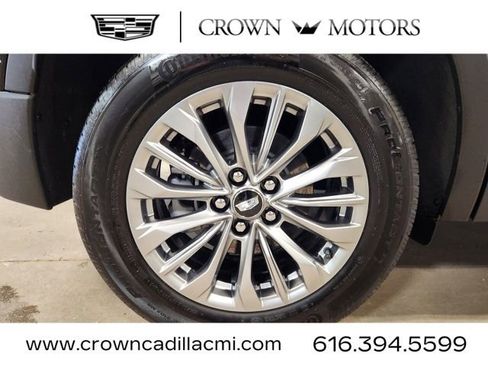 Certified 2025 Cadillac XT4 Premium Luxury image 25