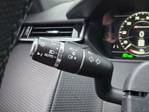 Used 2020 Land Rover Range Rover Velar R-Dynamic S AWD/4WD image 8