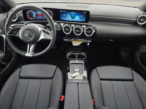 New 2025 Mercedes-Benz CLA 250 4MATIC image 18