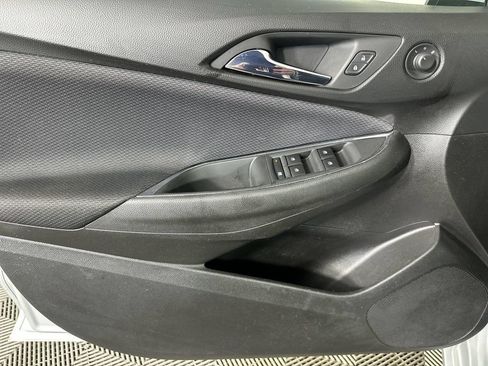 Used 2019 Chevrolet Cruze LT FWD image 22