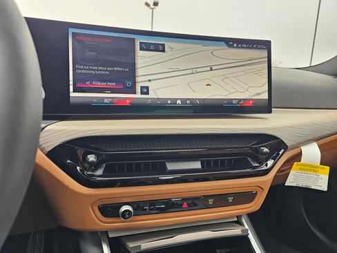 New 2026 BMW 330i xDrive Sedan w/ M Sport Package image 19