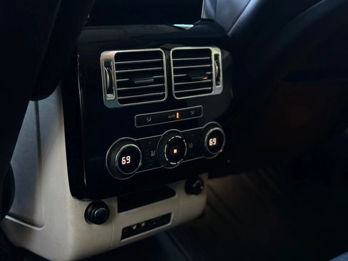 Used 2014 Land Rover Range Rover Supercharged image 32