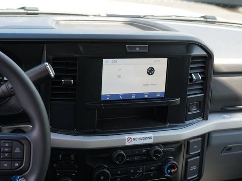Used 2025 Ford F550 4x4 Crew Cab image 23