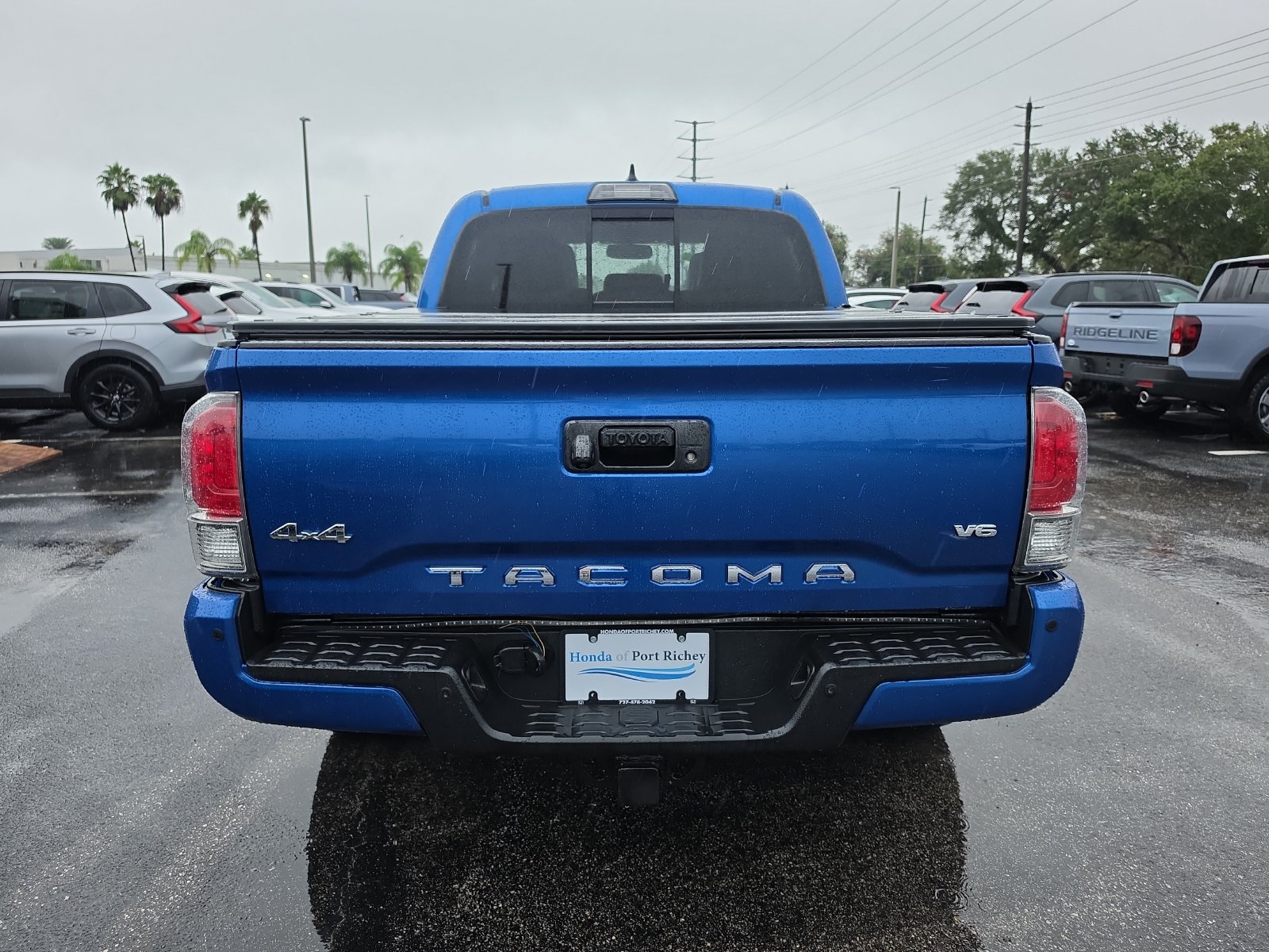 Used 2017 Toyota Tacoma Limited w/ Tow Package AWD/4WD image 5