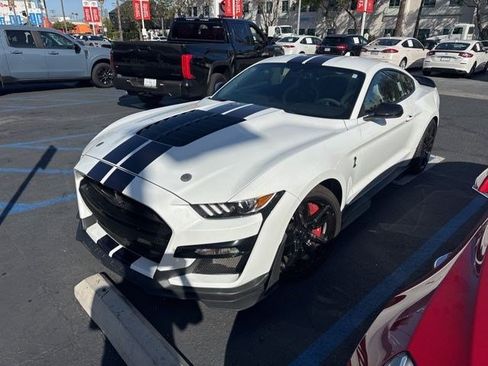 Used 2022 Ford Mustang Shelby GT500 w/ Technology Package RWD image 1