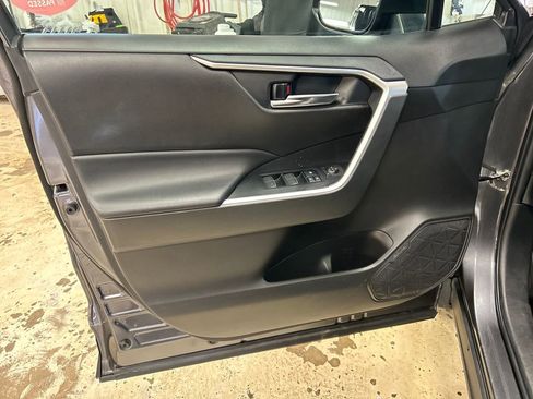 Certified 2022 Toyota RAV4 XLE w/ Convenience Package image 14