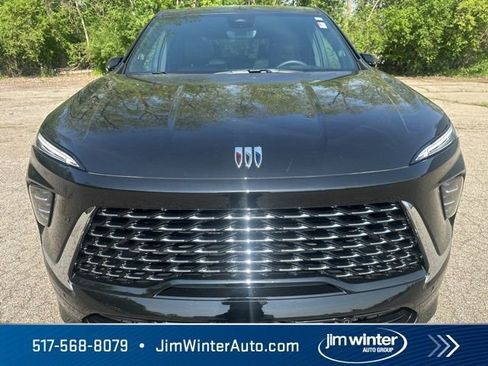 Used 2025 Buick Enclave Avenir w/ Super Cruise Package AWD/4WD image 5