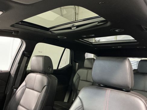 Used 2023 Chevrolet Traverse RS AWD/4WD image 24