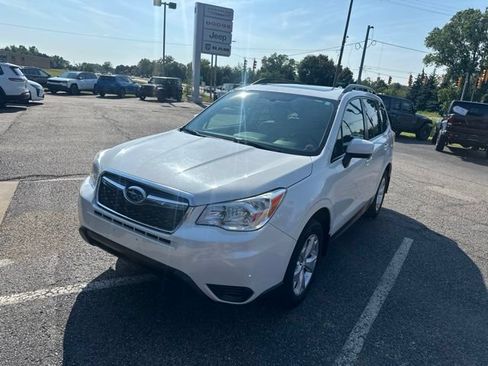 Used 2016 Subaru Forester 2.5i Premium w/ All-Weather Package AWD/4WD image 10